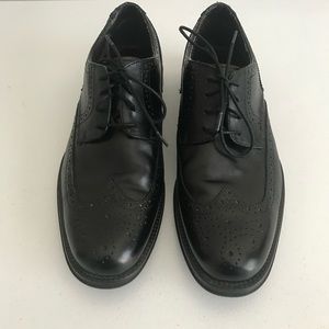 Men’s Chaps Black Brogue Wingtip Dress Shoes 10 M
